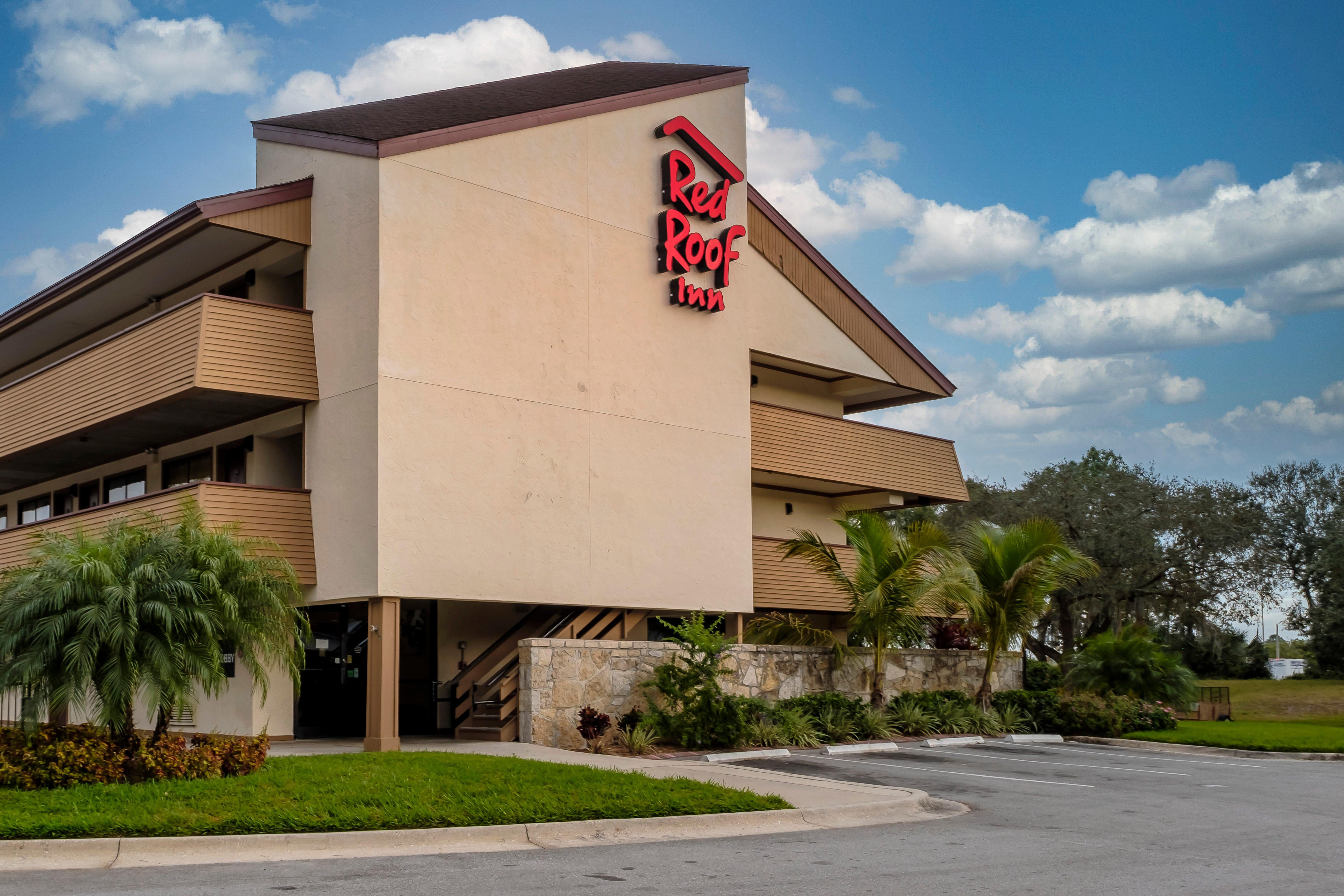 Red Roof Inn Tampa - Brandon Экстерьер фото