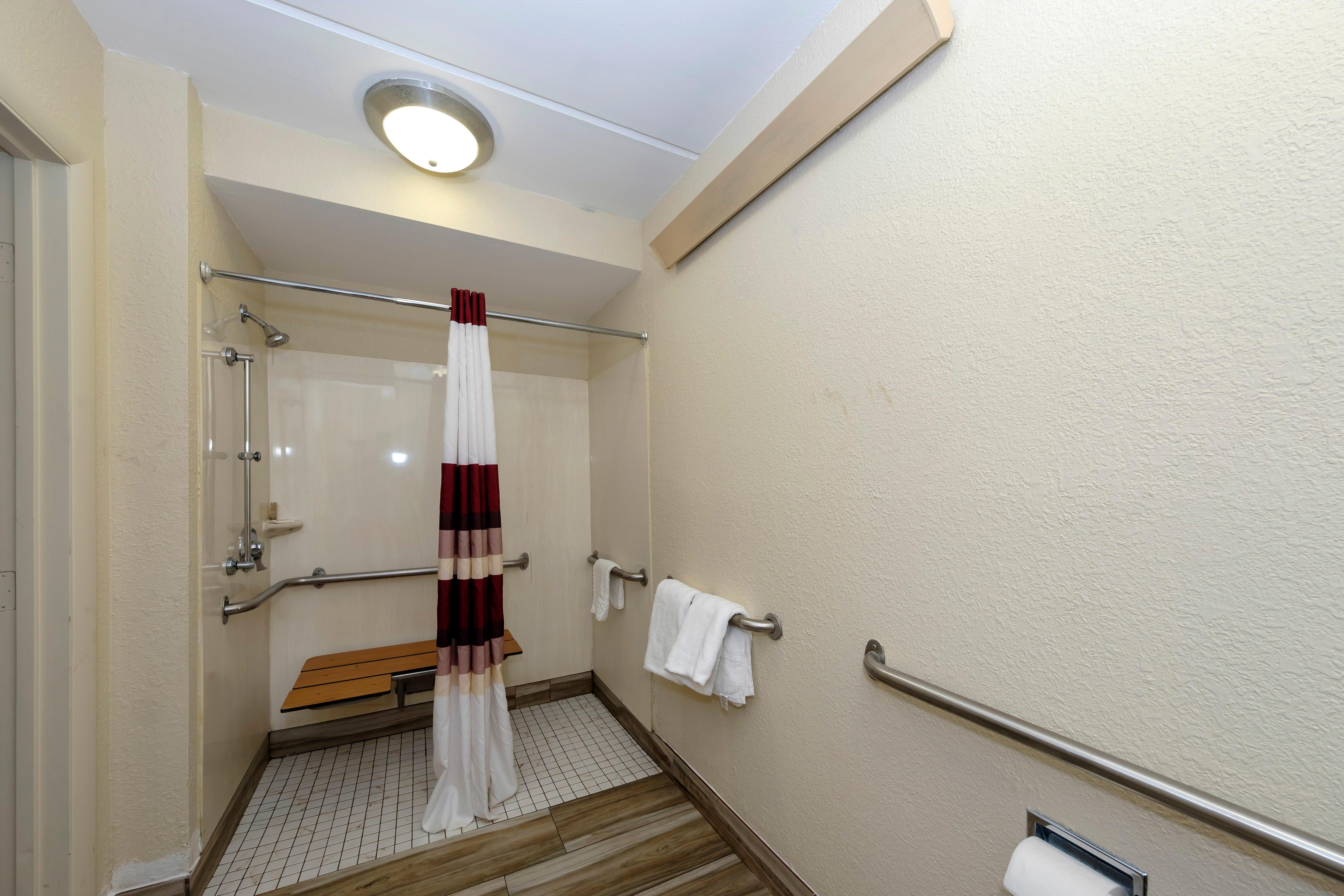 Red Roof Inn Tampa - Brandon Экстерьер фото